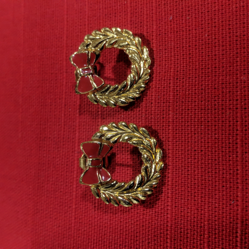 Gold Tone Earrings Reef with Red Bow